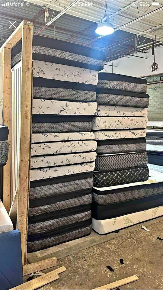 Full Mattress | King Mattress : Queen Mattress / Twin Mattress in Beds & Mattresses in Oshawa / Durham Region - Image 5