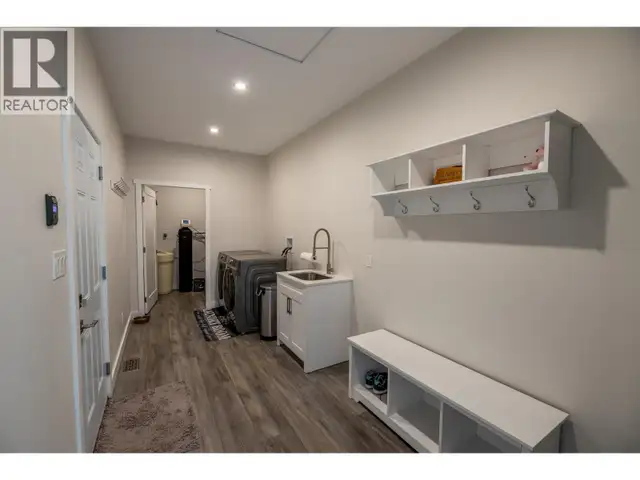 7155 GROSSETT ROAD Lone Butte, British Columbia in Houses for Sale in 100 Mile House - Image 38