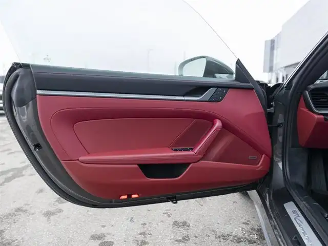 2024 Porsche 911 Carrera 4S in Cars & Trucks in London - Image 10