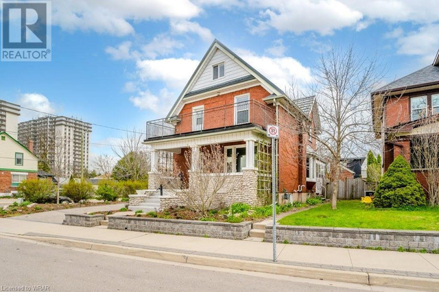 20 BRUNSWICK Avenue Kitchener, Ontario in Houses for Sale in Kitchener / Waterloo - Image 2