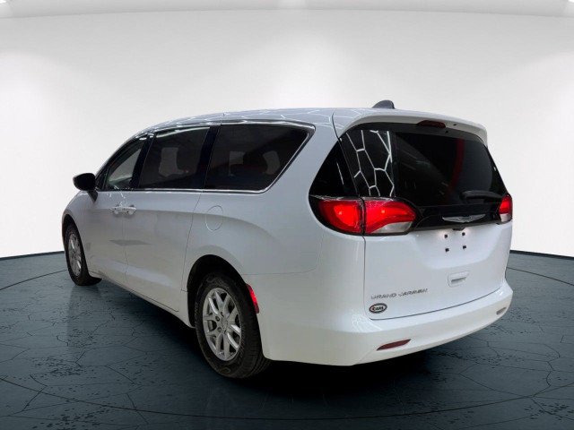 2023 Chrysler Grand Caravan in Cars & Trucks in Edmonton - Image 3