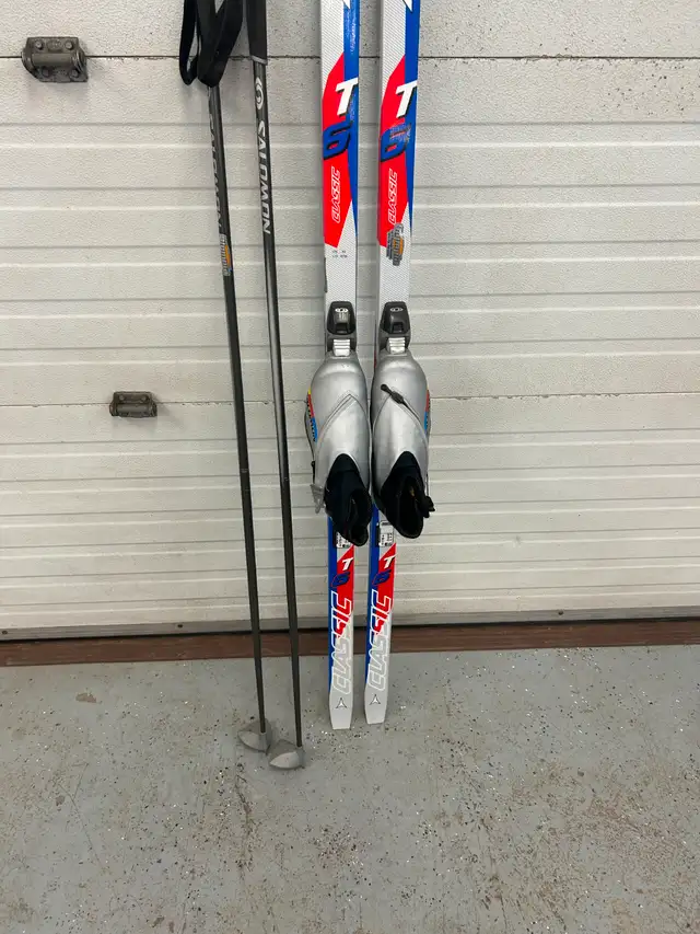 New condition Atomic T6 classic cross country ski.Ski size 175 in Ski in Winnipeg - Image 5