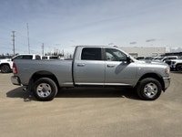 AMVIC Licensed Dealer * Keyless Entry * 8-Way Power Driver Seat * Rear Vision Camera * Trailer Sway... (image 9)