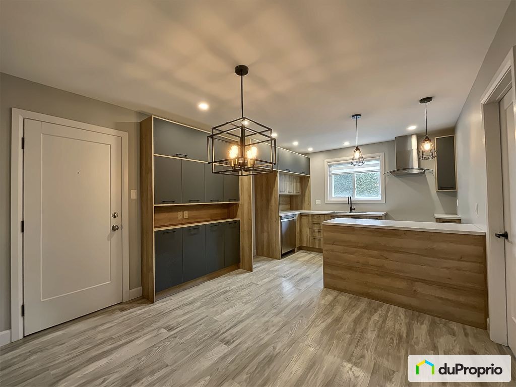 $329,900 - Condominium for sale in Chambly — photo 2