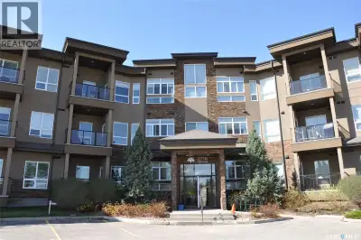 Terrific location in Greystone Heights close to all amenities, transportation, parks and U of S camp...