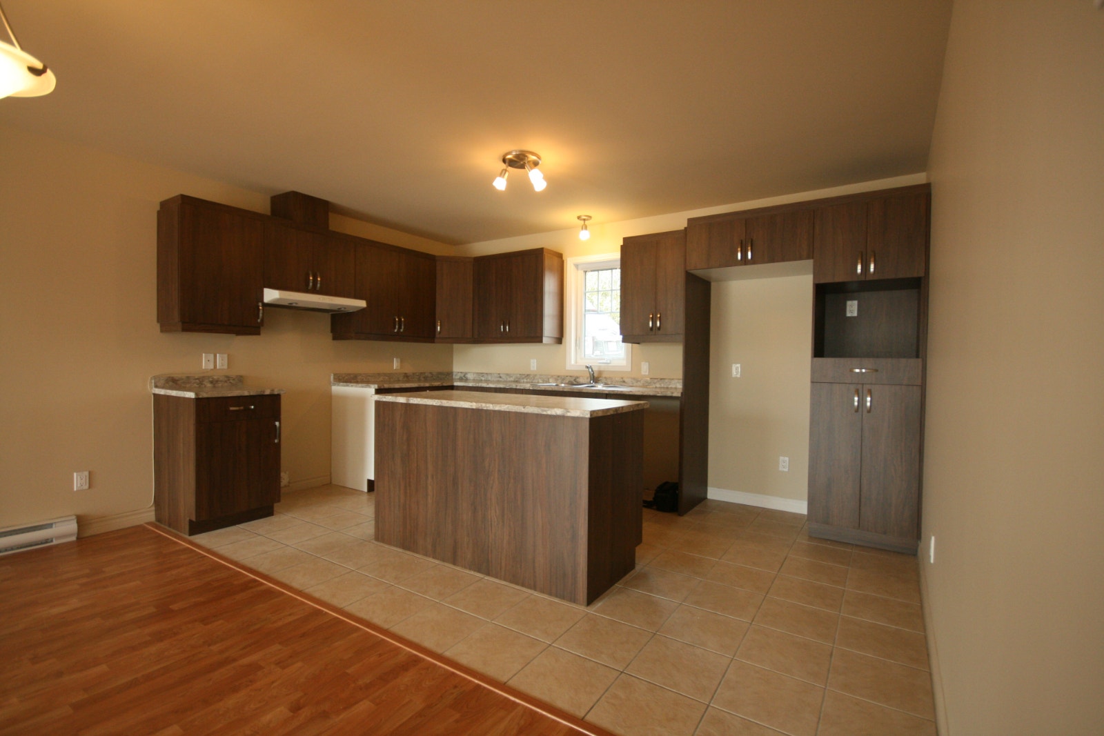 459 10e Avenue Nord — photo 3