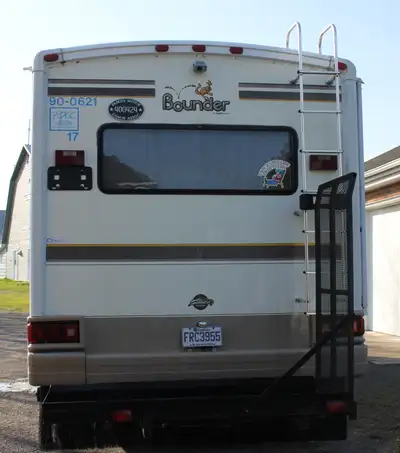 VR CHEVY CP 318 En très bon état. A toujours été entretenue a chaque année. Propres pas d’infiltrati...