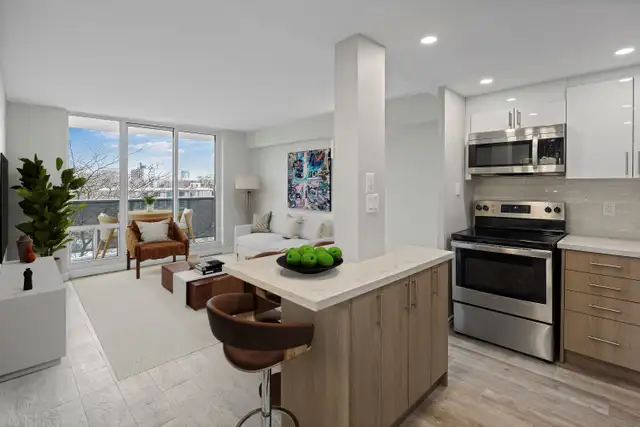 RENOVATED BACHELOR SUITE  AVAILABLE! Lakeview Towers63436972006147129