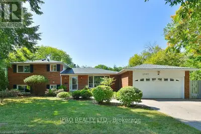 2069 THORNLEA DRIVE Oakville (BR Bronte), Ontario