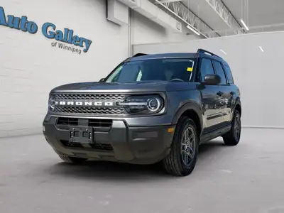 CLEAN CARFAX. CITY SMART - TRAIL TOUGH Take on every road and every off-road trail with confidence i...