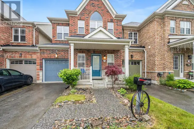 71 LUPO DRIVE Hamilton (Waterdown), Ontario62864756296705122