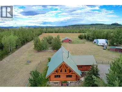 A True Cariboo Classic – 10+ Acres, Log Home & Horse-Ready Setup If you’ve ever dreamed of living th...
