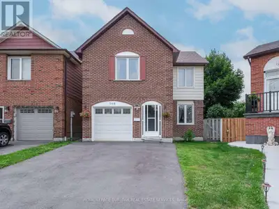 Hey, Mississauga! Looking for that perfect spot? This lovely backsplit home at 768 Thistle Court is...