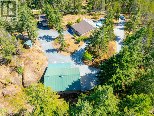 7800 Pacific Rim Hwy Port Alberni, British Columbia in Houses for Sale in Port Alberni - Image 3