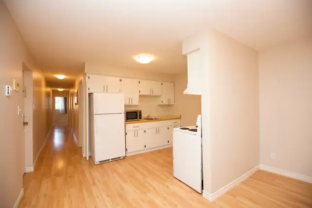 UW Architecture Cambridge | 6-Min Walk to Campus in Room Rentals & Roommates in Cambridge - Image 5