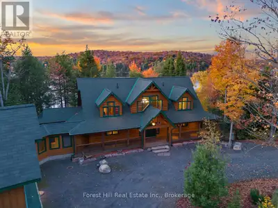 Impressively magnificent custom-built log home (True North - 4,560 sf ft) and over-sized, triple-car...
