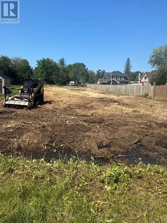 938 FERRIER AVENUE Innisfil (Lefroy), Ontario in Land for Sale in Barrie - Image 2