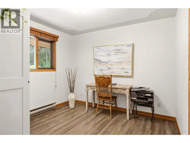 102 SANDNER Road Christina Lake, British Columbia in Houses for Sale in Penticton - Image 39