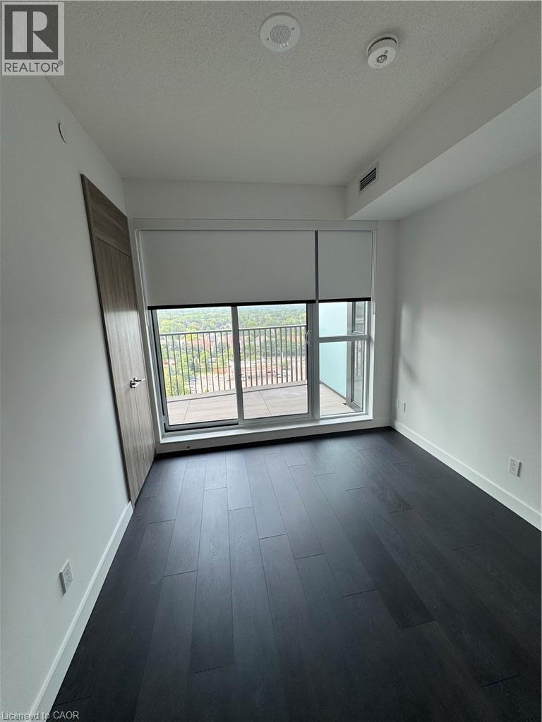 68 ESTHER SHINER Boulevard Unit# 1205 Toronto, Ontario 4