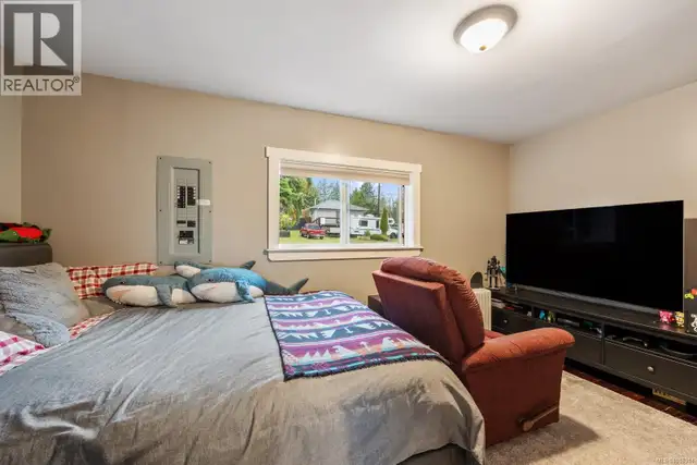 3328 Third St Cumberland, British Columbia in Houses for Sale in Comox / Courtenay / Cumberland - Image 31