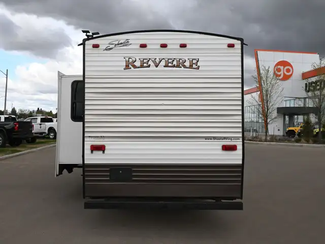 2017 Revere 28QB in Travel Trailers & Campers in St. Albert - Image 6
