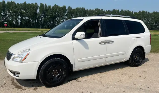 2014 Kia Sedona LX, Safetied