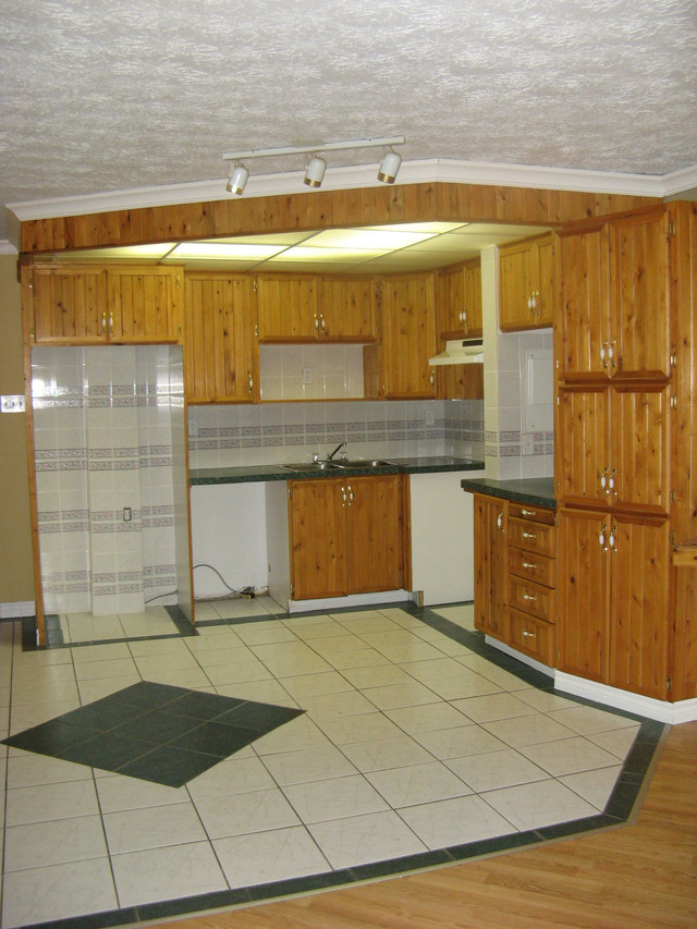 3 ½ ,4 ½, 5 ½,TRÈS BEAUX,GRANDS, CHAUFFÉ,PISCINE,SAUNA,EAU CHAUD dans Locations longue durée  à Sherbrooke - Image 2
