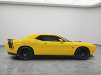 NAVIGATION, HEATED STEERING WHEEL, LEATHER-FACED/ALCANTARA FRONT VENTED SEATS, BLIND-SPOT/REAR CROSS... (image 6)