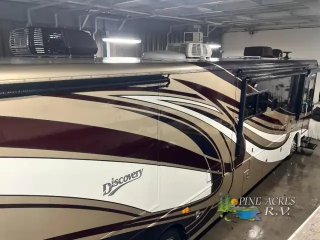 2013 Fleetwood RV Discovery 40X Diesel 057,684 Miles in RVs & Motorhomes in Moncton - Image 58