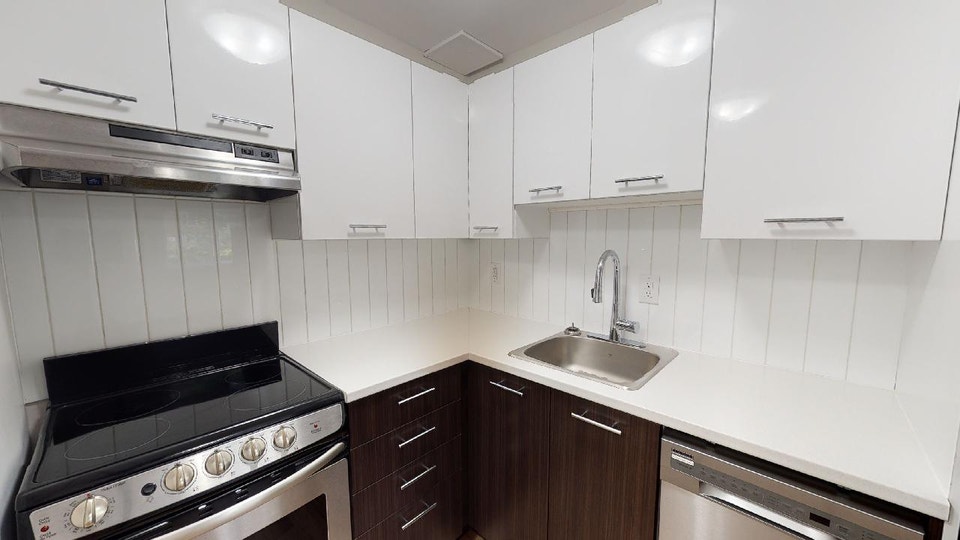 Britannia Parkside Apartment for rent in Ottawa West Long Term