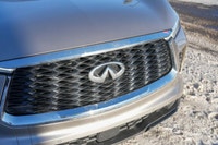 Step into sophistication and unparalleled versatility with the 2025 INFINITI QX60 LUXE. This strikin... (image 9)