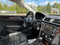 2015 VOLKSWAGEN PASSAT HIGHLINE PKG ONLY 177,088KM 1 OWNER FULLY LOADED NAVI BACK UP CAM HEATED LEAT... (image 7)