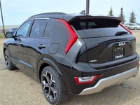 The 2026 Kia Niro SX is a modern crossover designed for drivers who want style, efficiency, and adva... (image 4)