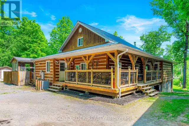 261 LACOURSE LANE Lanark Highlands, Ontario in Houses for Sale in Ottawa - Image 2