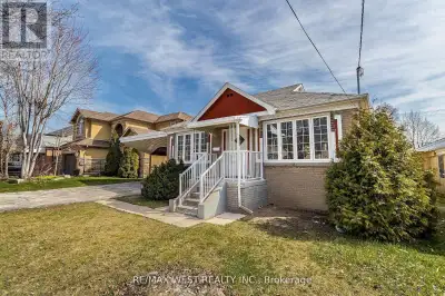 7 HIGHLAND HILL Toronto (Yorkdale-Glen Park), Ontario