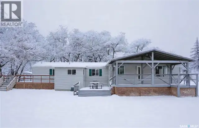 Grandora Acreage Vanscoy Rm No. 345, Saskatchewan in Houses for Sale in Saskatoon - Image 2