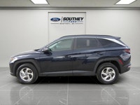 Heated seats, heated steering wheel, remote start, dual climate control, power sunroof, power liftga... (image 1)