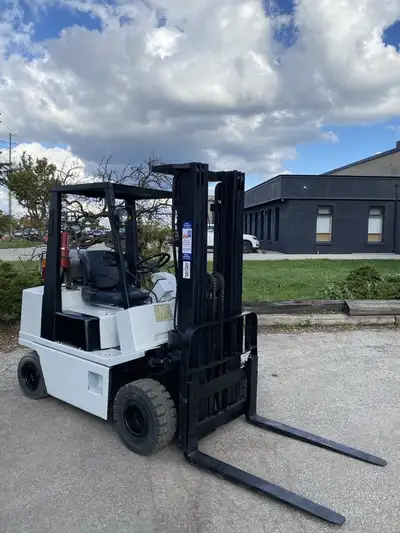 We have available this fully refreshed and repainted 5,000 lb capacity Nissan propane forklift. It h...