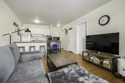 Appartement 3 et demi, semi meublé, situé dans un complexe immobilier localisé à Sainte-Foy à proxim...