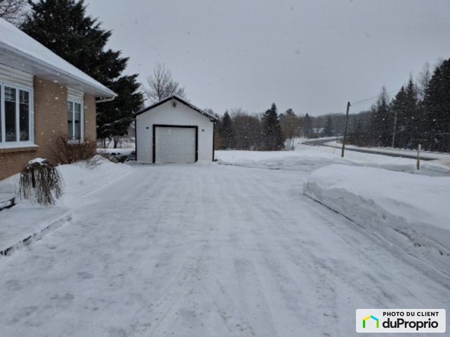 $485,000 - Bungalow for sale in St-Etienne-De-Lauzon — photo 3