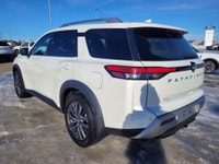 Below market pricing everyday at Heartland Ford! Check out our current inventory before it’s gone! S... (image 5)