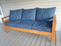 NEW patio bench (delivery Inclcluded)