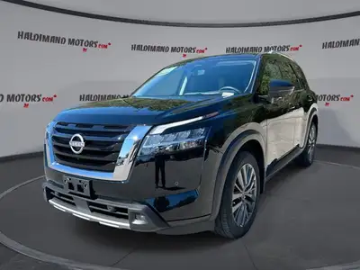 // ACCIDENT FREE!! // Meet the 2024 Nissan Pathfinder SL 4WD, a well-equipped used SUV built for bus...