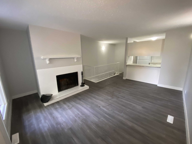 4th St NW Area Apartment For Rent | Queen's Park Townhomes in Long Term Rentals in Calgary - Image 2
