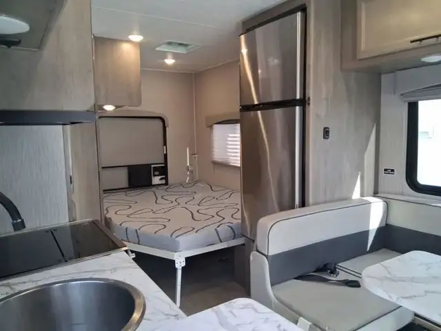 2023 Coachmen RV Freelander 22XG in RVs & Motorhomes in Kelowna - Image 5