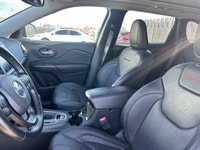 Adventure calls, and this 2021 Jeep Cherokee Trailhawk Elite is ready to answer. Engineered for thri... (image 5)