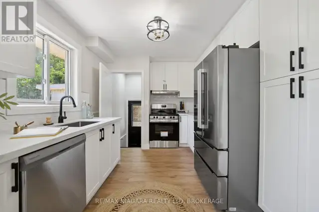 21 BROOKDALE AVENUE St. Catharines (Oakdale), Ontario in Houses for Sale in St. Catharines - Image 9