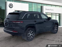 Elevate every drive in the exceptional 2024 Jeep Grand Cherokee Limited, now available at Grande Pra... (image 4)
