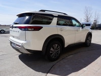 *** Dealer arranged financing on site! Quick, Simple, no calls or waiting on bank appointments requi... (image 9)