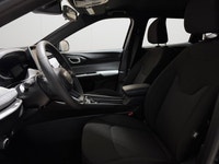 Cloth Low-Back Bucket Seats, Heated Front Seats, 8.4 Touchscreen Display, Apple Carplay, Google Andr... (image 9)